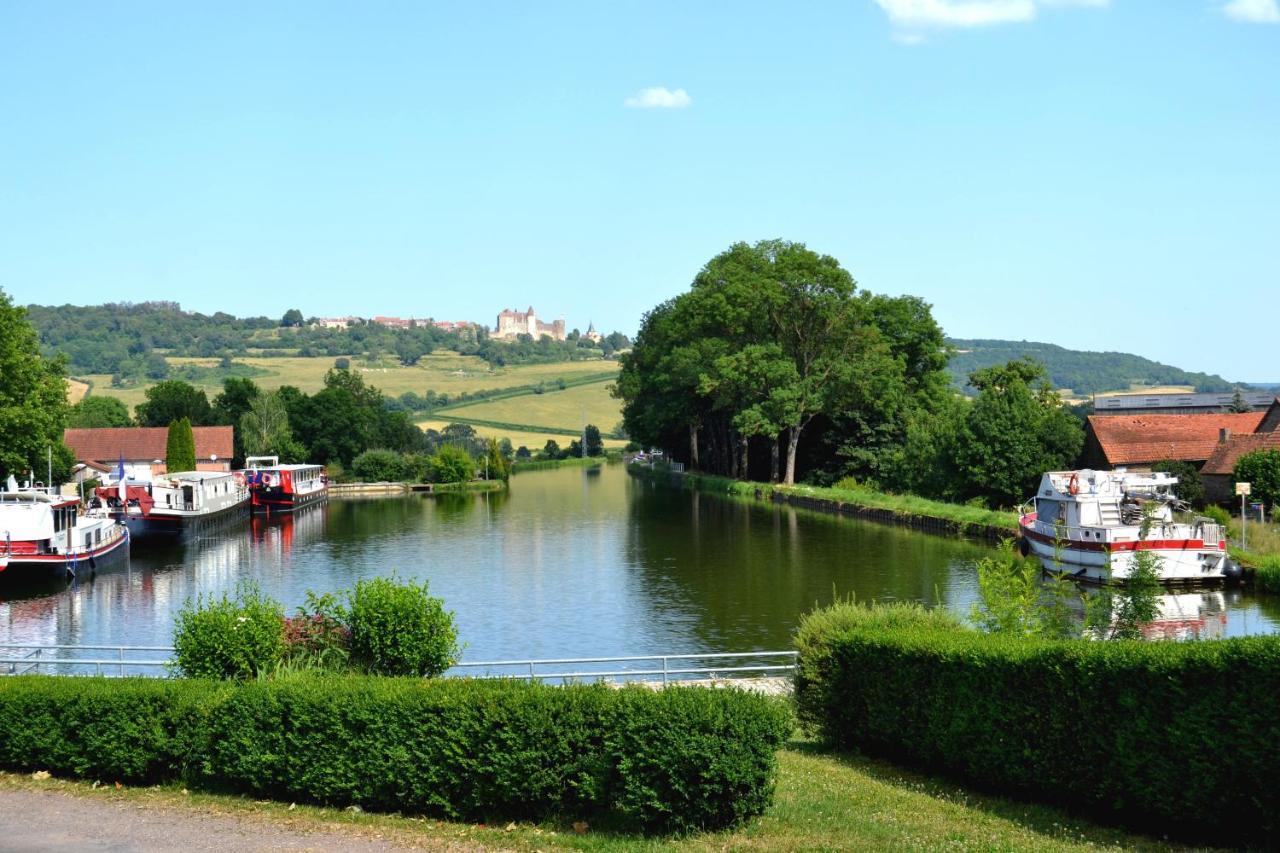 Domaine De Vandenesse Et Spa Esterno foto